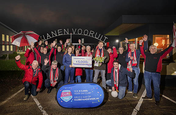 Voetbalvereniging Vianen Vooruit ontvangt 5.000 euro van VriendenLoterij