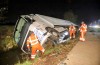 Van de weg geraakte vrachtwagen langs de A15 pas 's avonds geborgen